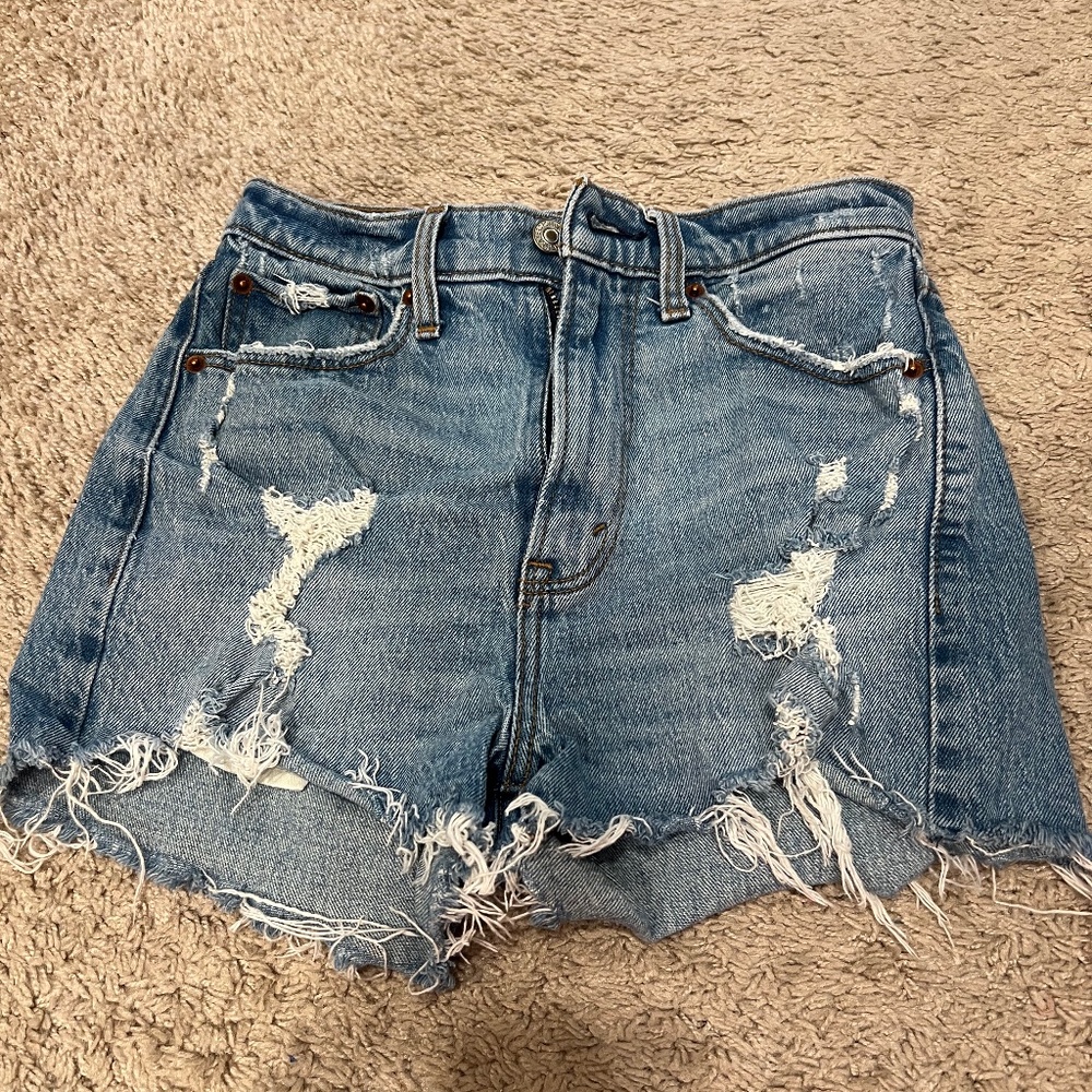 Abercrombie high rise mom short 00